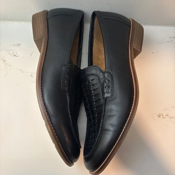 Preowned Earth Women's, Elona Loafer Size 11 - Picture 6 of 9